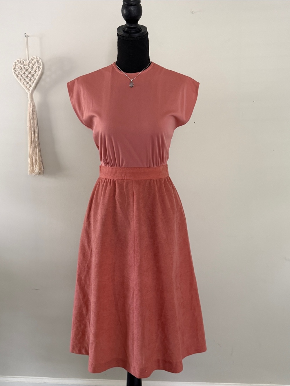 True Vintage 50s/60s Peachy Pink Cap Sleeve Midi Dress